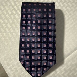 Classic Navy and Pink Geometric Tie